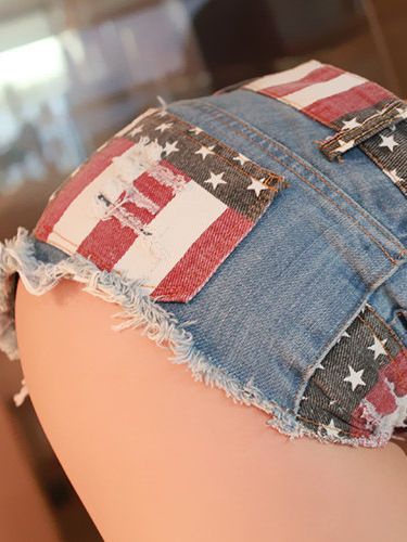 Low-Rise American Flag Print Daisy Duke Ripped Denim Shorts