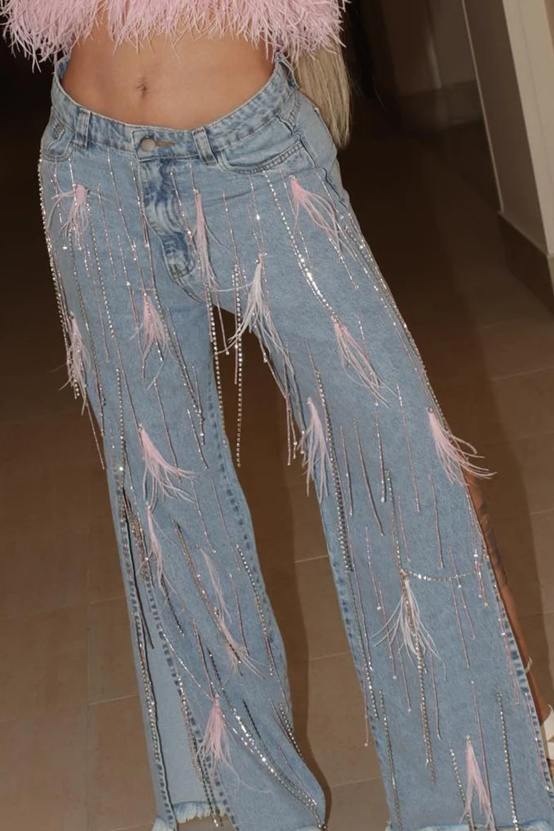 Fitting Mid-Rise Denim Jeans with Fringe